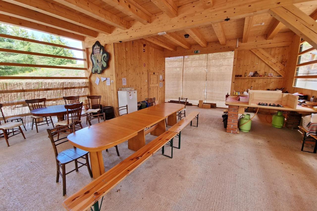 Kamp Beli Gaber Hotel Stari Trg pri Lozu Buitenkant foto